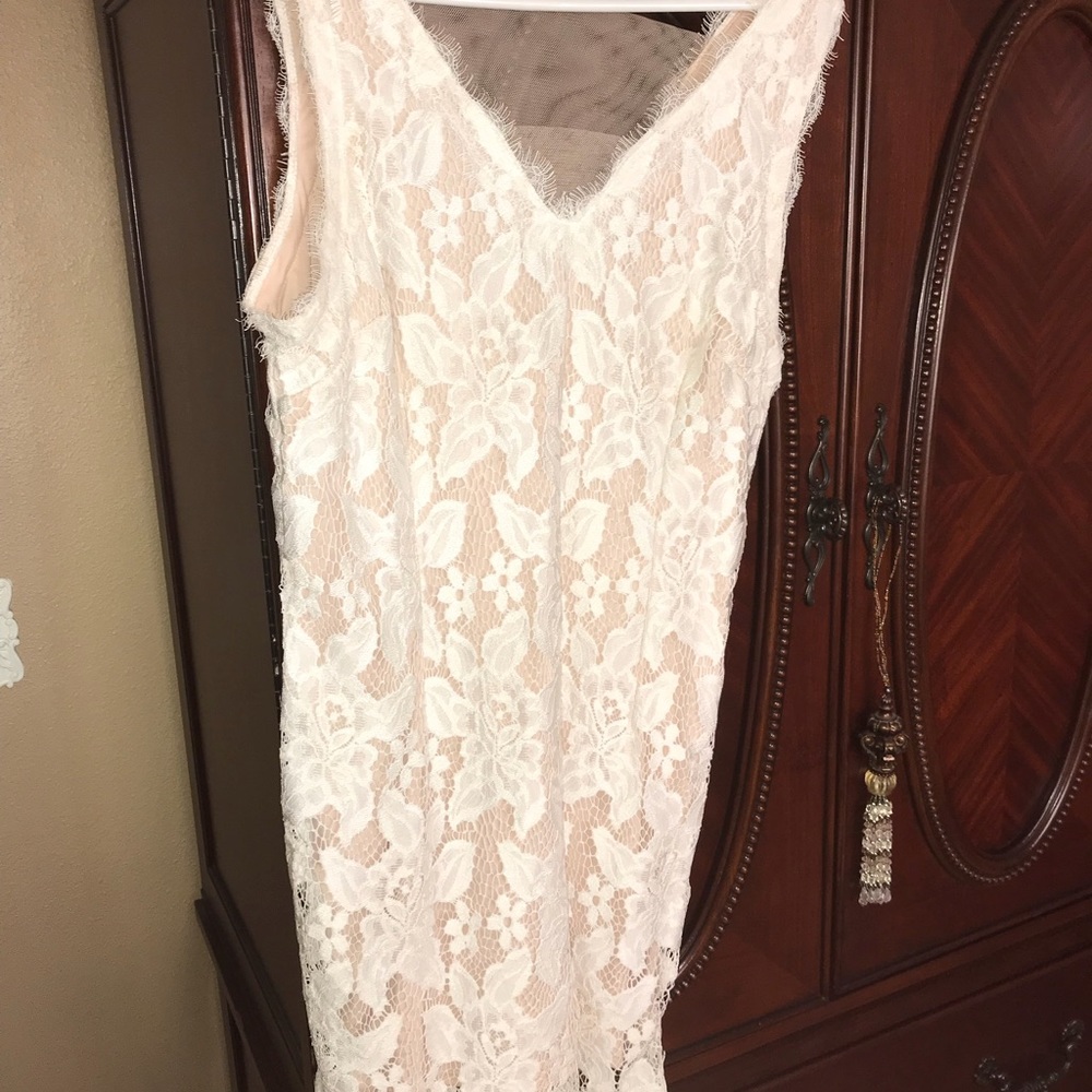 COPY - A beautiful bridal dress. Worn once!